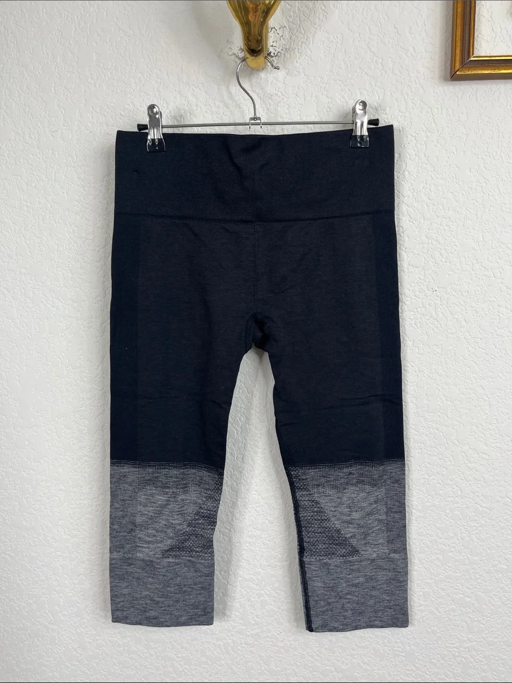 Lululemon Seamlessly Street Crop Heathered Black